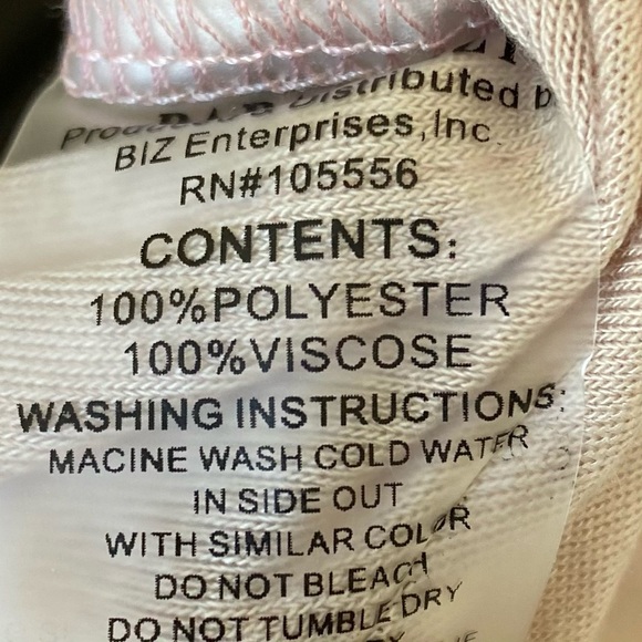 Paparazzi Abstract and Multicolored Print Cap Sleeve Knit Tunic. Size S - Picture 8 of 11